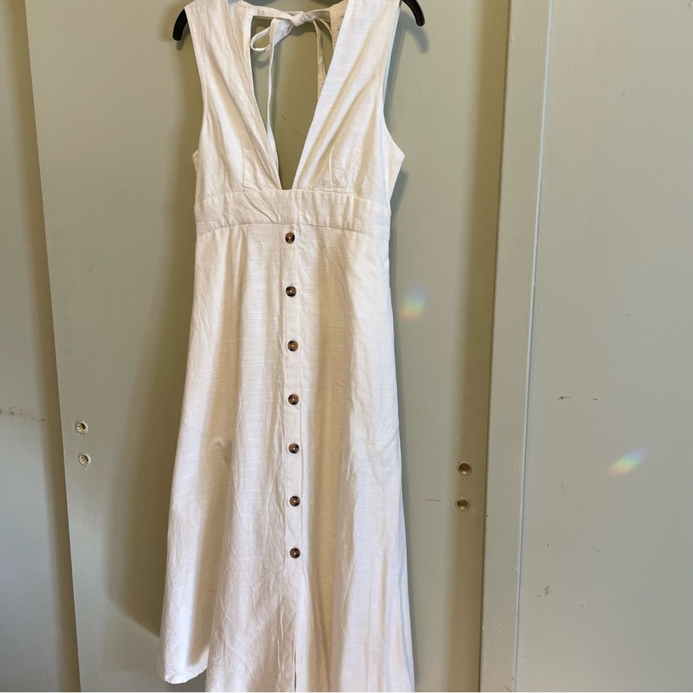 Beautiful 100% cotton white dress-NWT!